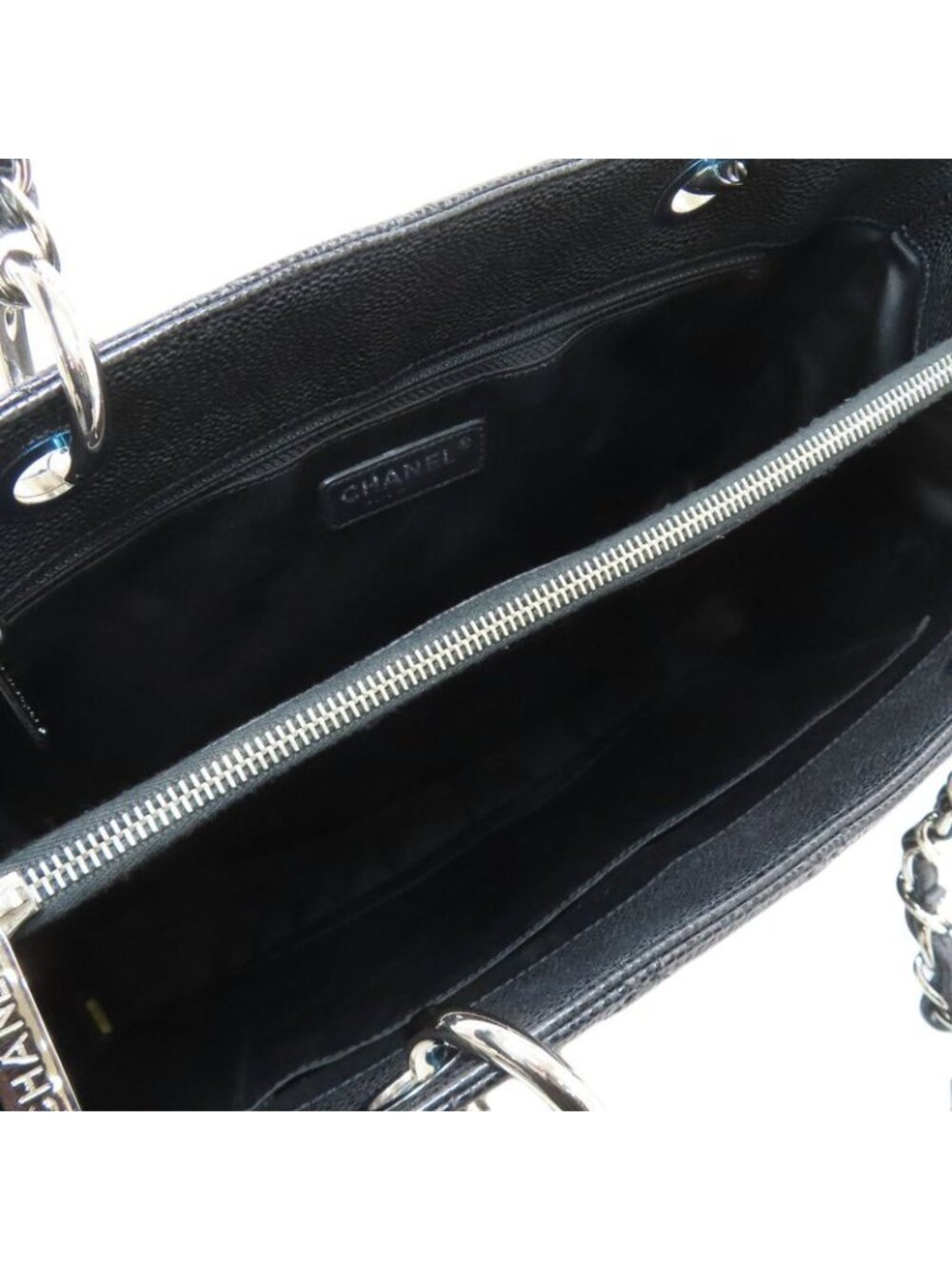 Chanel Quilted Silver Tote Grained Calfskin - Picture 5 of 15